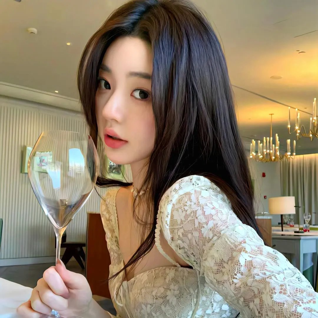 镜中的女孩